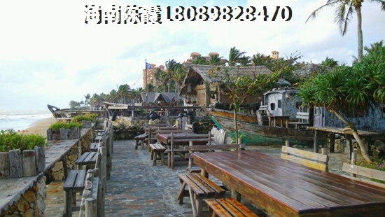 《海南三亚市touzi潜力分析：保利中铁中环广场与宝源花园区位比较》